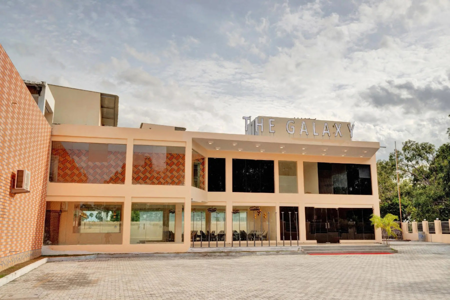 Oyo 82442 Svvb Hotels & Resorts