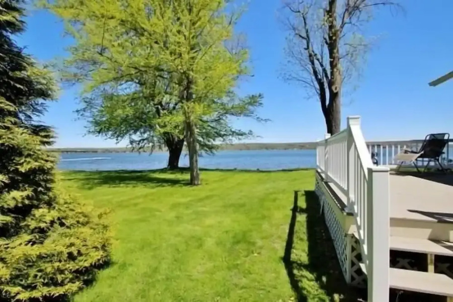 3256 Chautauqua Ave. 2 Bedroom Home by RedAwning