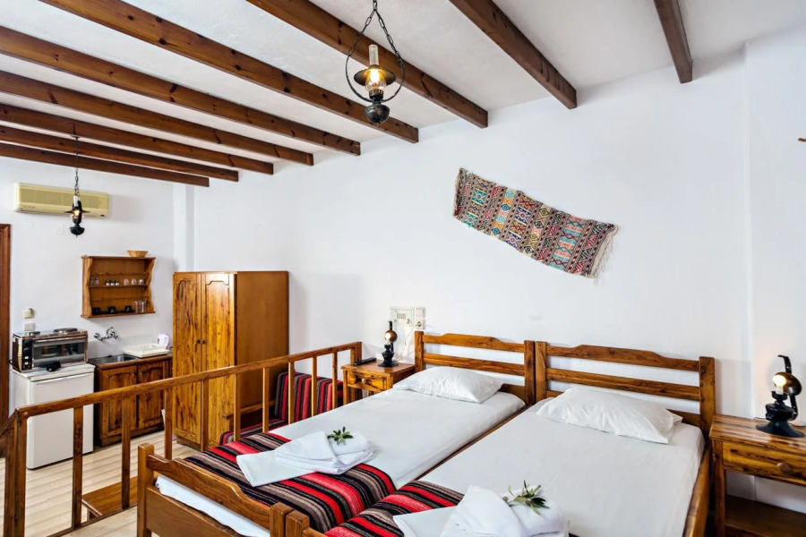 Matzi Studios & Apartments