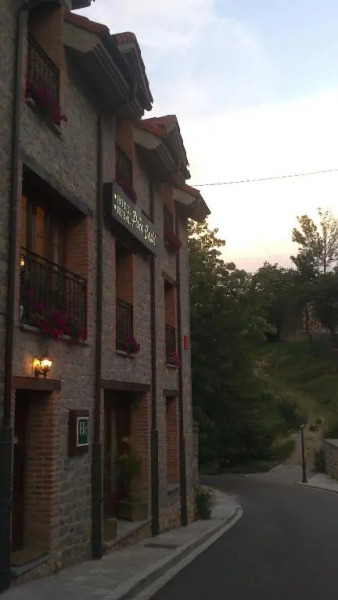 Hotel Rural Peña Castil