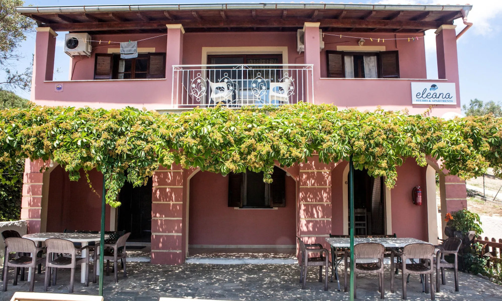 Eleana Apartments And Studios