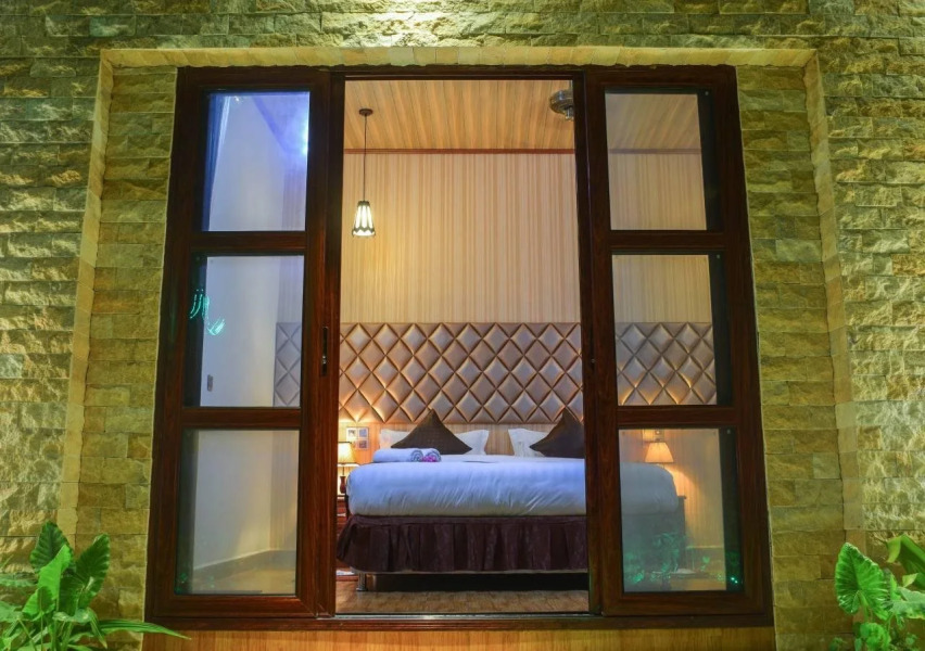 Marina Bay Retreat & Spa