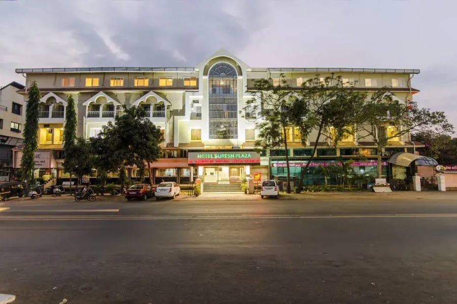 OYO 4448 Hotel Suresh Plaza