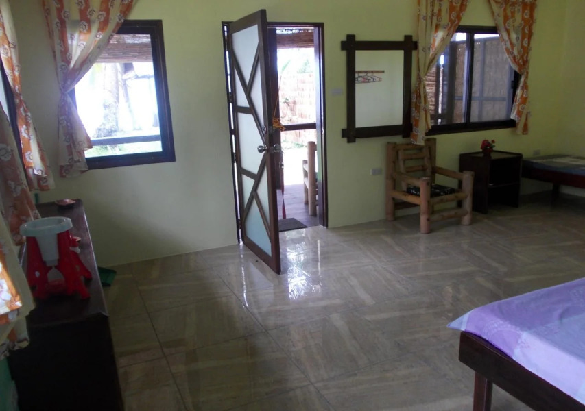 Eddie`s Beach Resort Siargao