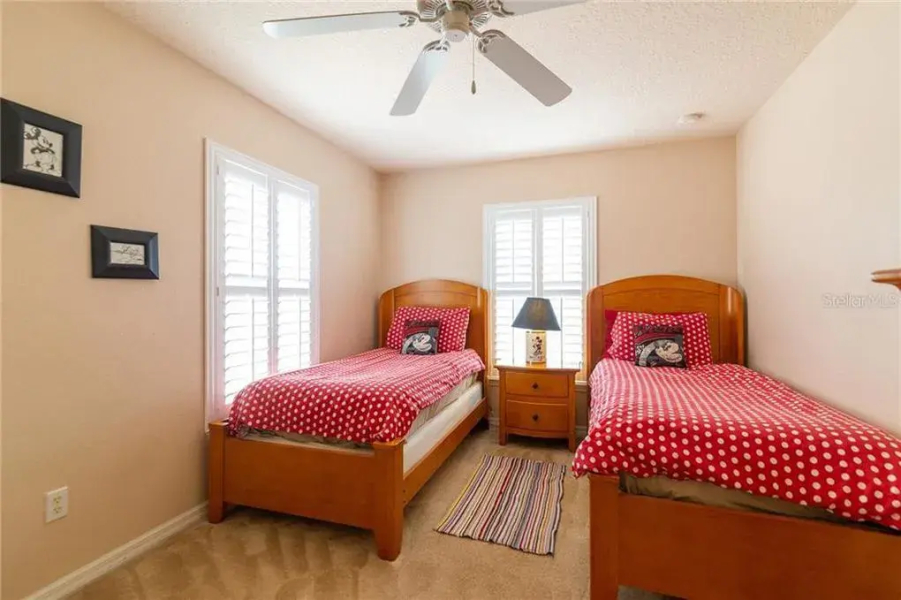 SR130SMW - 4 beds pool home - Close to all parks
