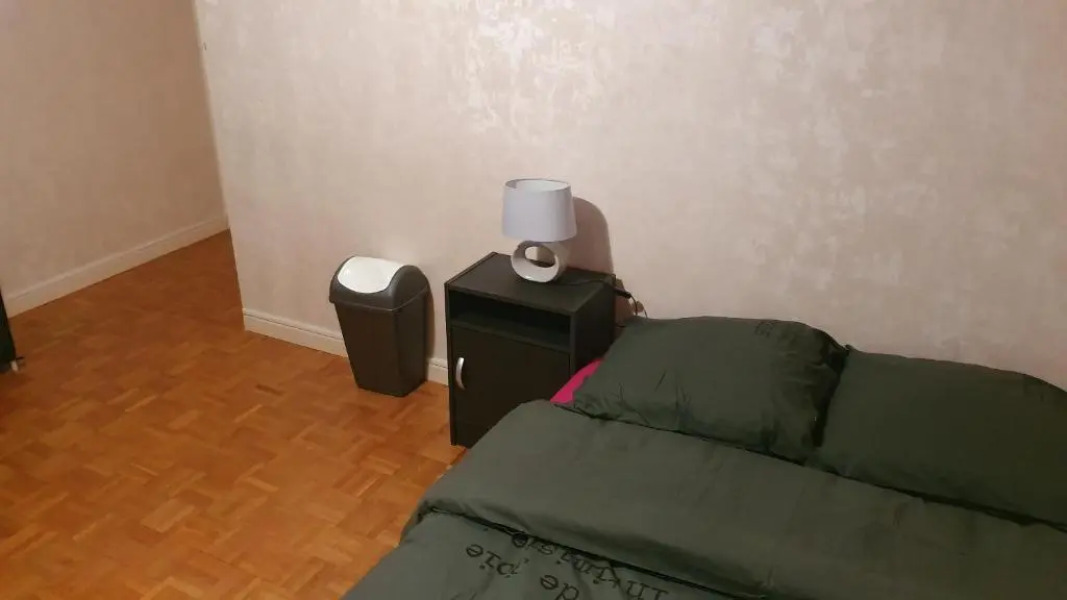 Dans grand appart de 113m2 proche Paris