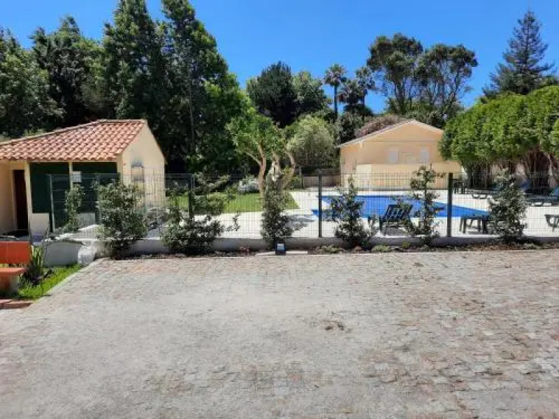 Metro Vilar Suites & Villas