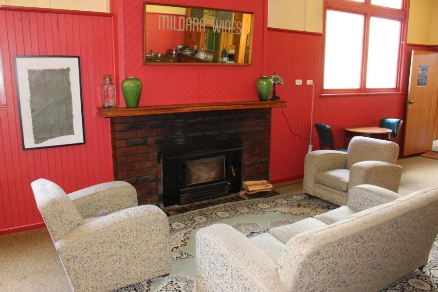 The National Park Hotel & Pub