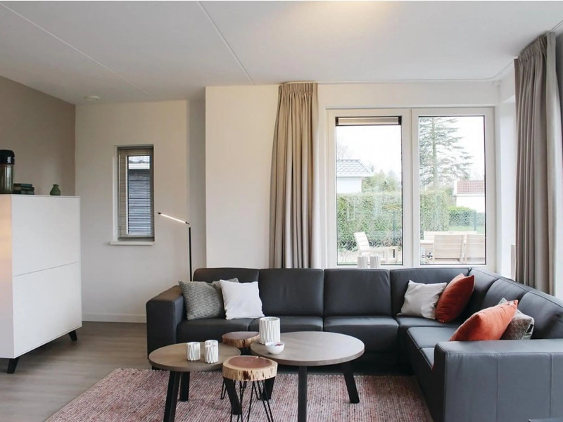 Beautiful villa with enclosed garden, in a holiday park in Friesland