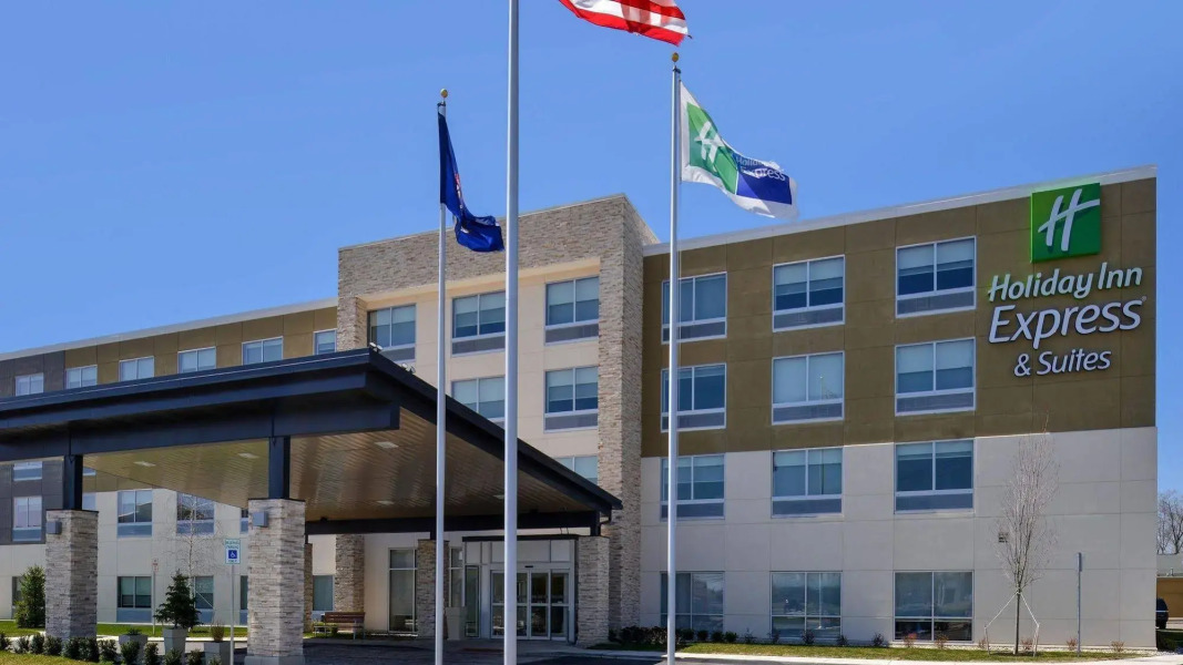 Holiday Inn Express & Suites Southgate - Detroit Area by IHG