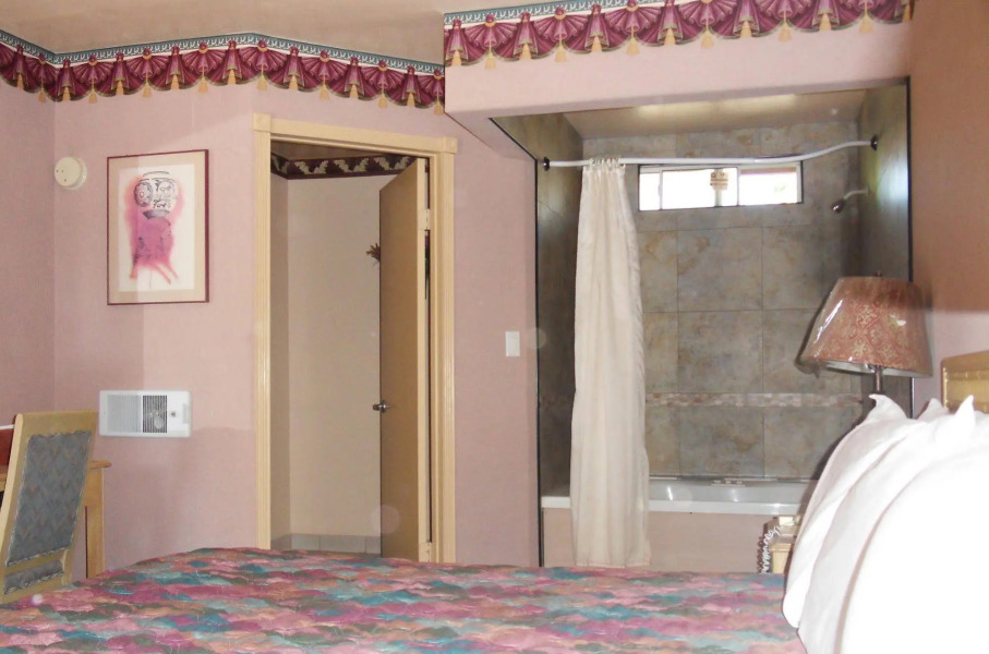 Stardust Inn