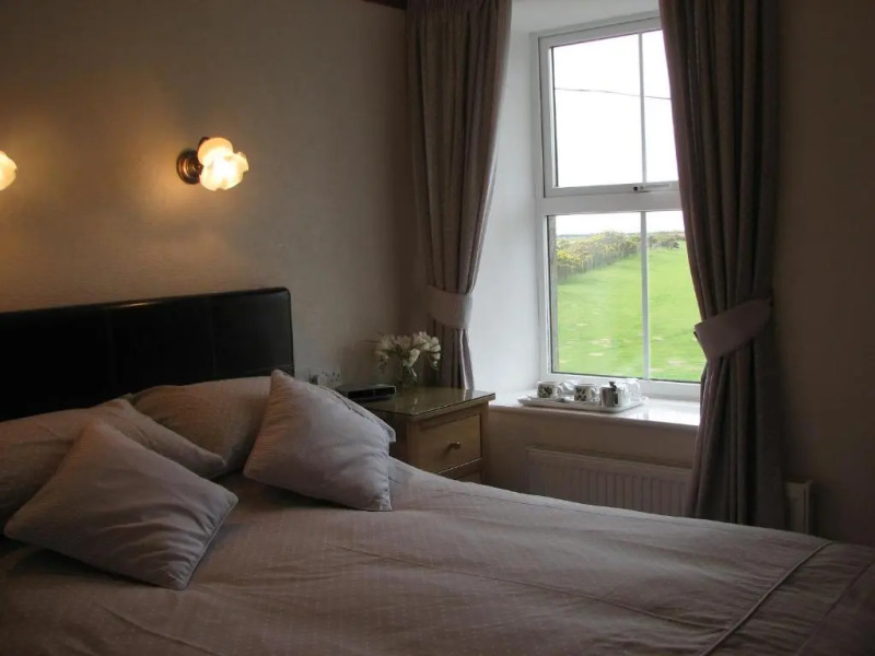 Gwrach Ynys Country Guest House