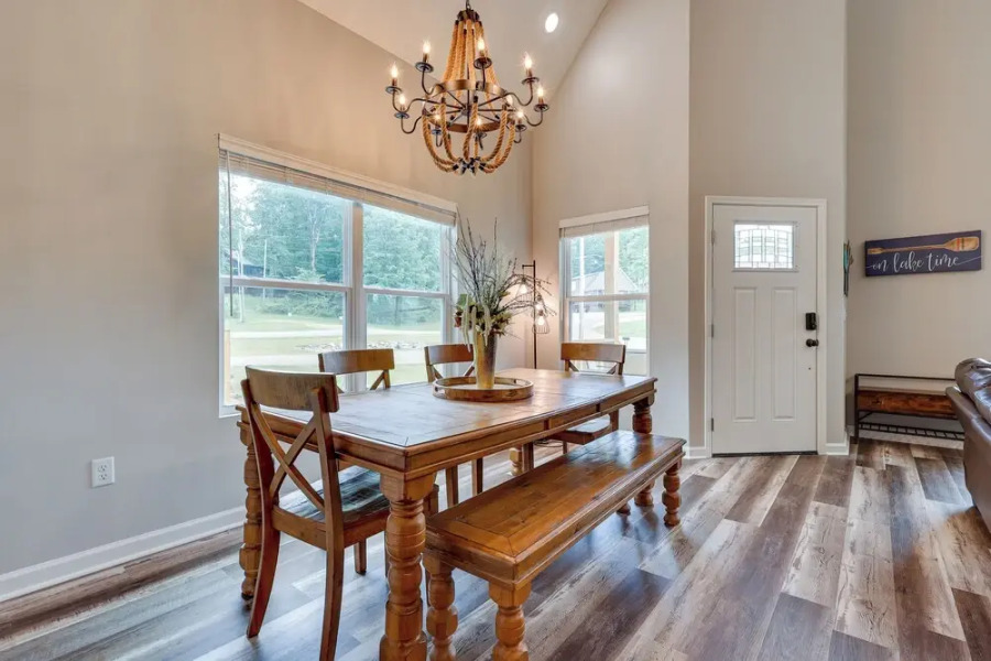 Counce Vacation Rental w/ Private Deck: Near Golf!