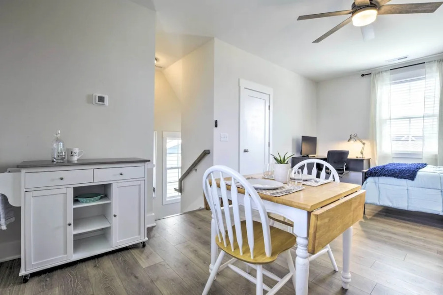 Pittsboro Studio ~ 20 Mi to Chapel Hill!