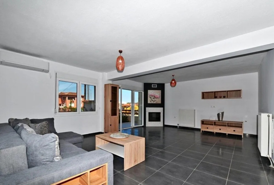 Meloida Maisonette by TravelPro Services- Nea...