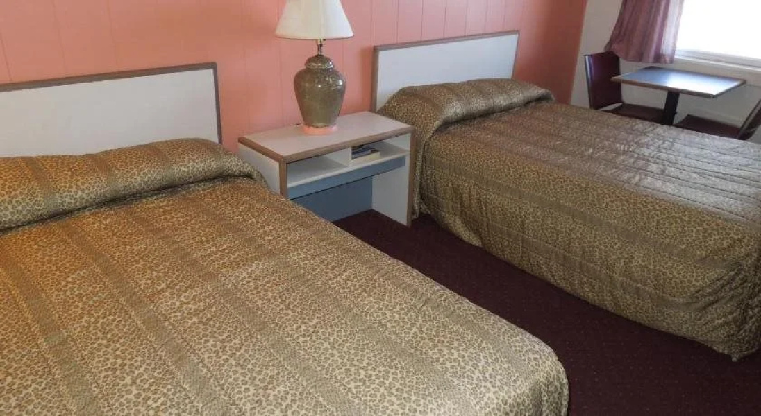 Taffy Motel