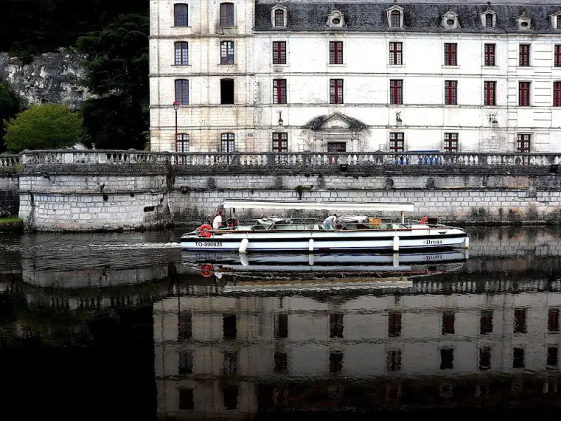 Beautiful Holiday Home With Lake 15min by Bike