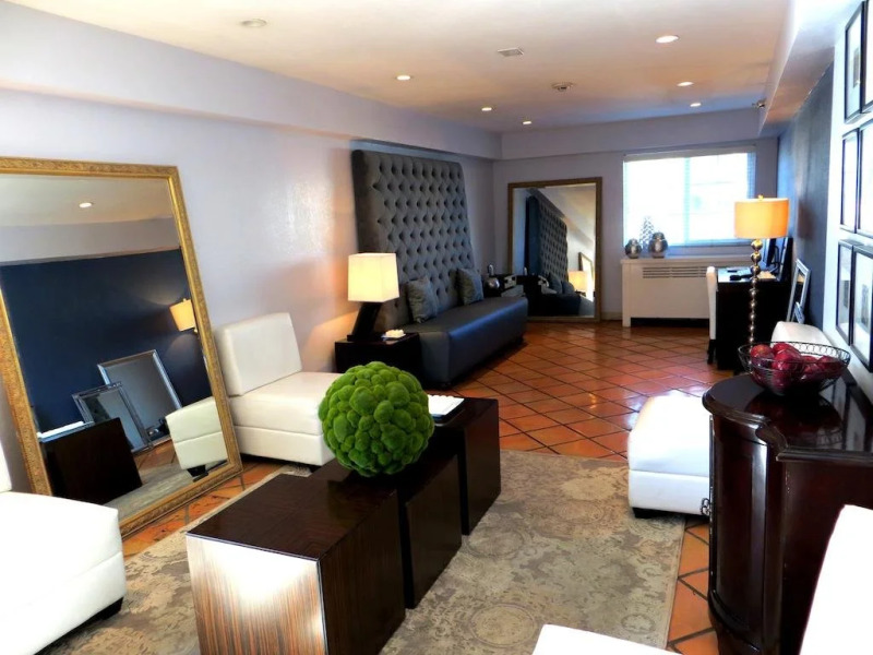 Blue Moon Gay Resort