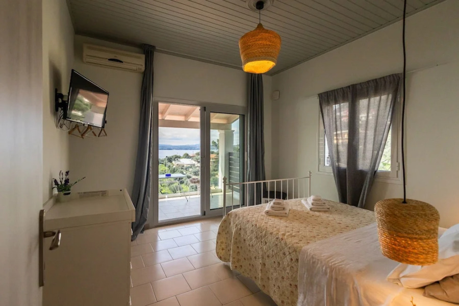 Vallia's Seaview & Stylish Apartments by Konnect, Nisaki