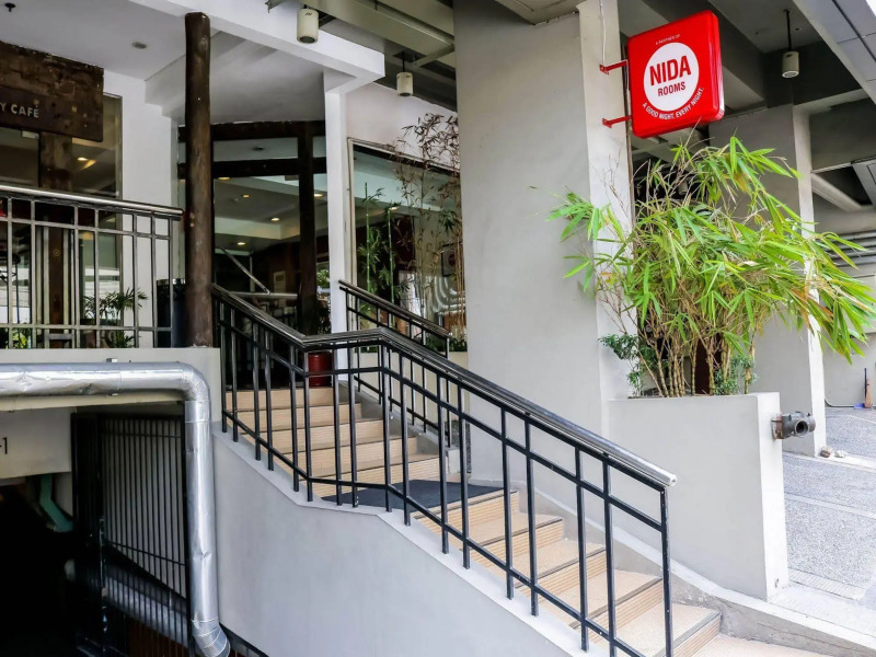 ZEN Rooms Poblacion Makati