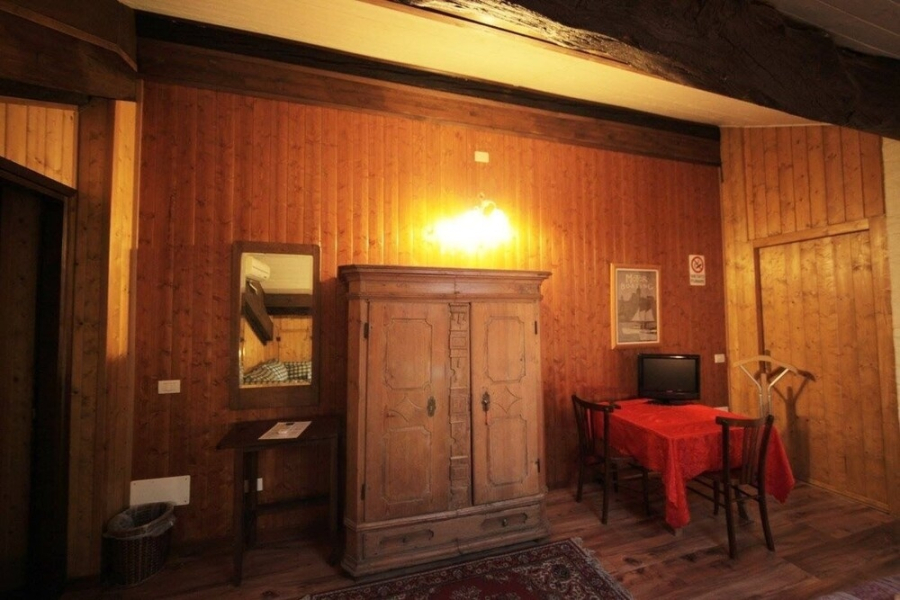 Big flat for groups.