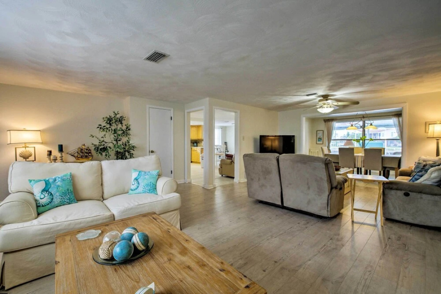 Waterfront Hernando Beach Home w/ Dock + Kayaks