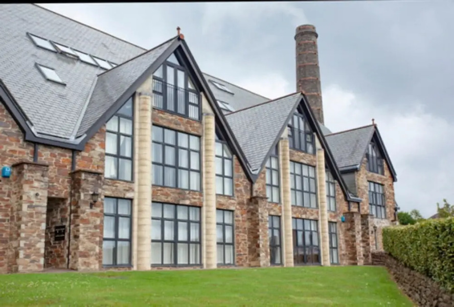 Pochin House Collections