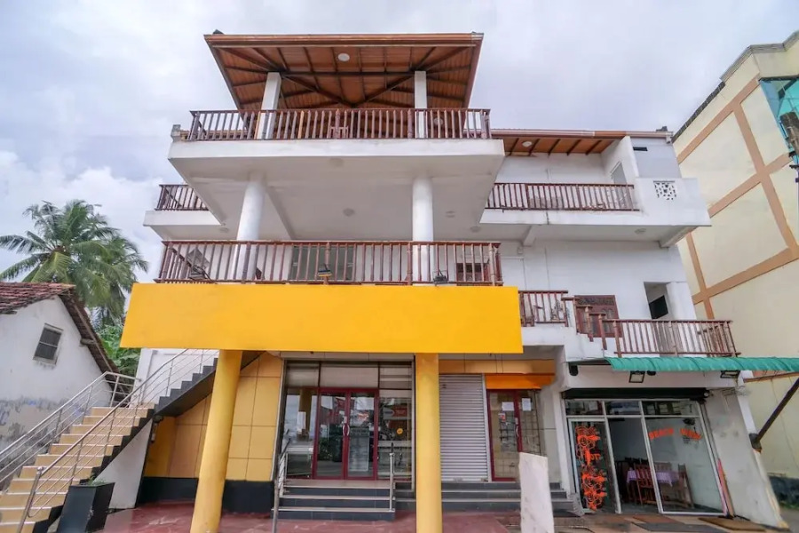 OYO 421 New Beach View Hotel