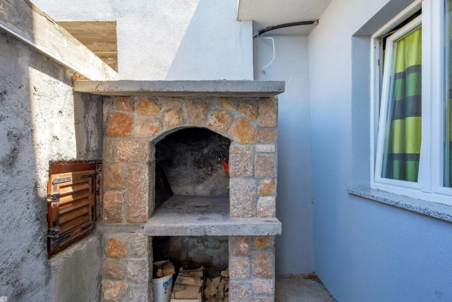 Awesome Apartment in Lukovo Sugarje With Wifi and 3 Bedrooms