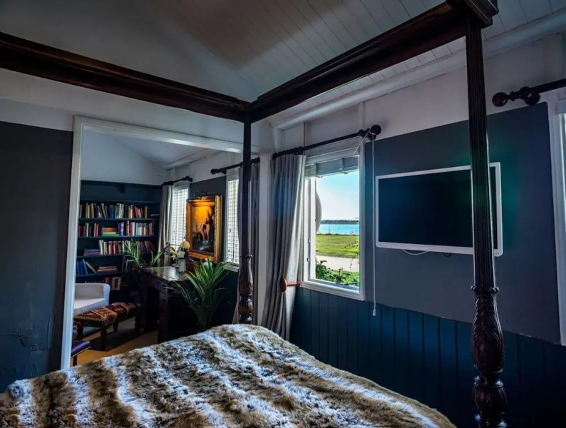 Manor Beach 2 / 2-bed Home on Osea Island, Essex