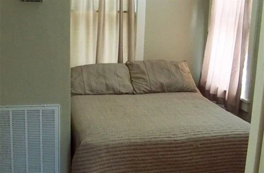 Crystal Cove Bed and Breakfast