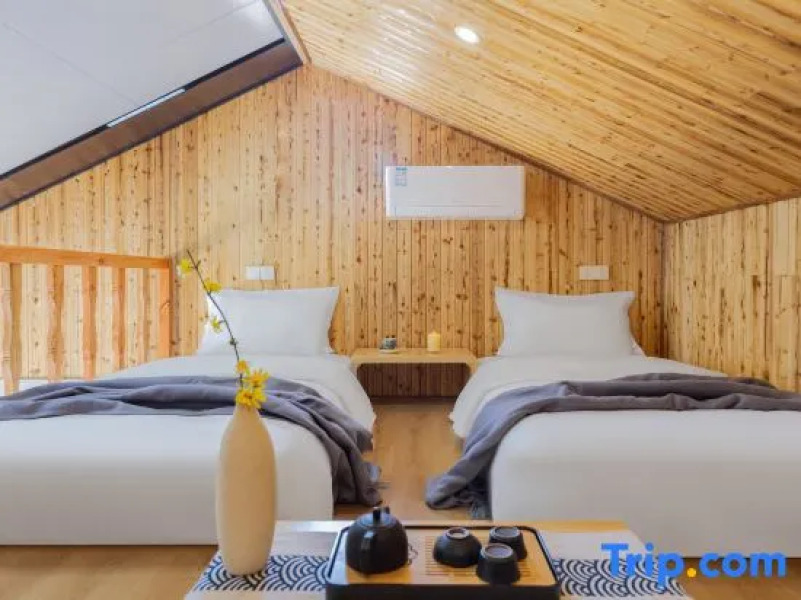 Yiwan Huqi Homestay in Lugu Lake