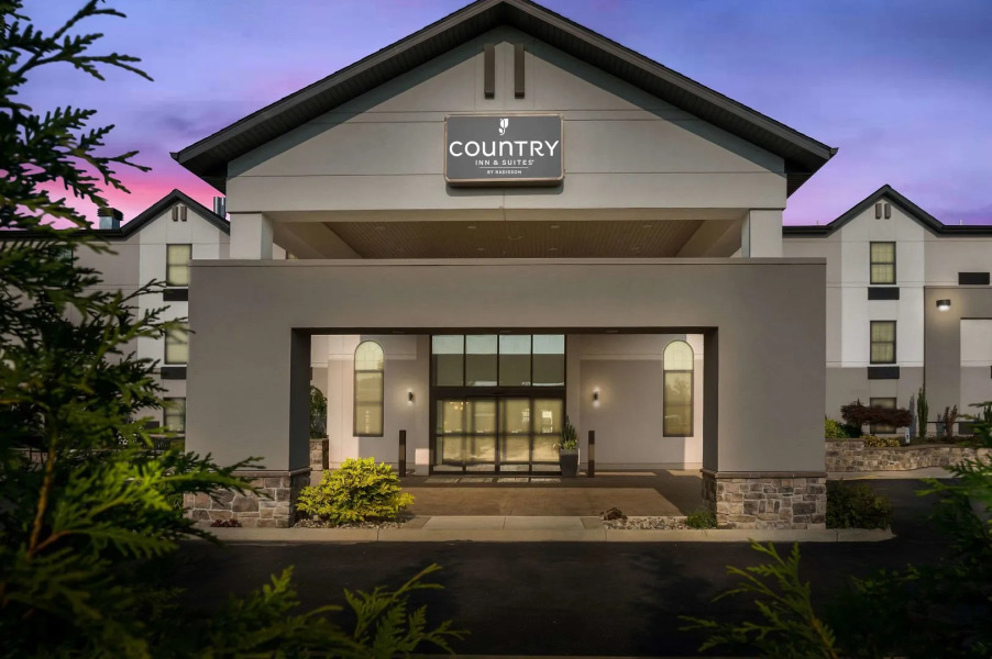 Country Inn & Suites by Radisson, Grandville-Grand Rapids West, MI