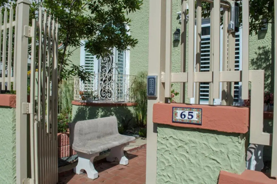 Casa Isabel Bed & Breakfast