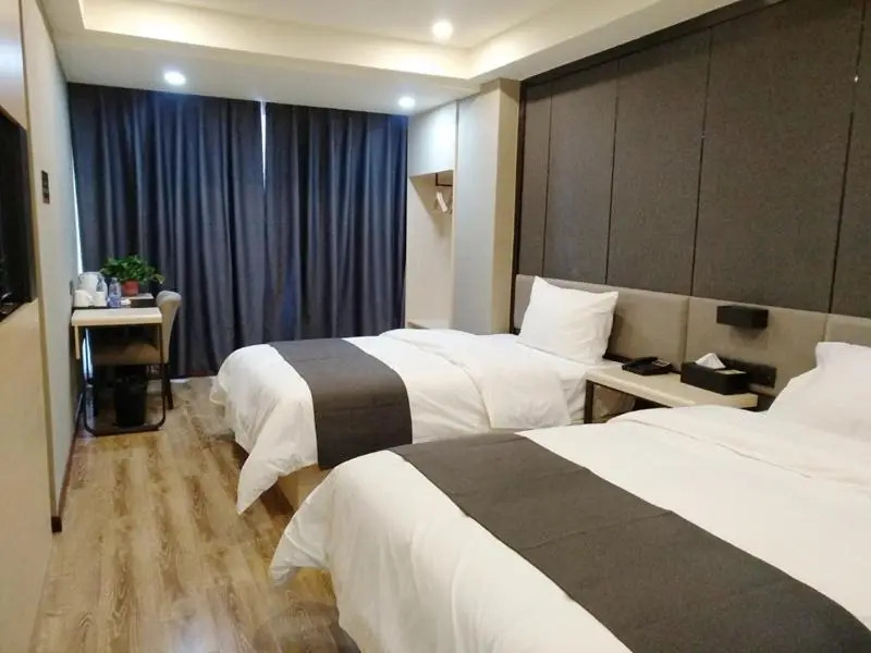 Thank Inn Plus Hotel Sichuan Guangan Yuechi County Tianlong Street Store