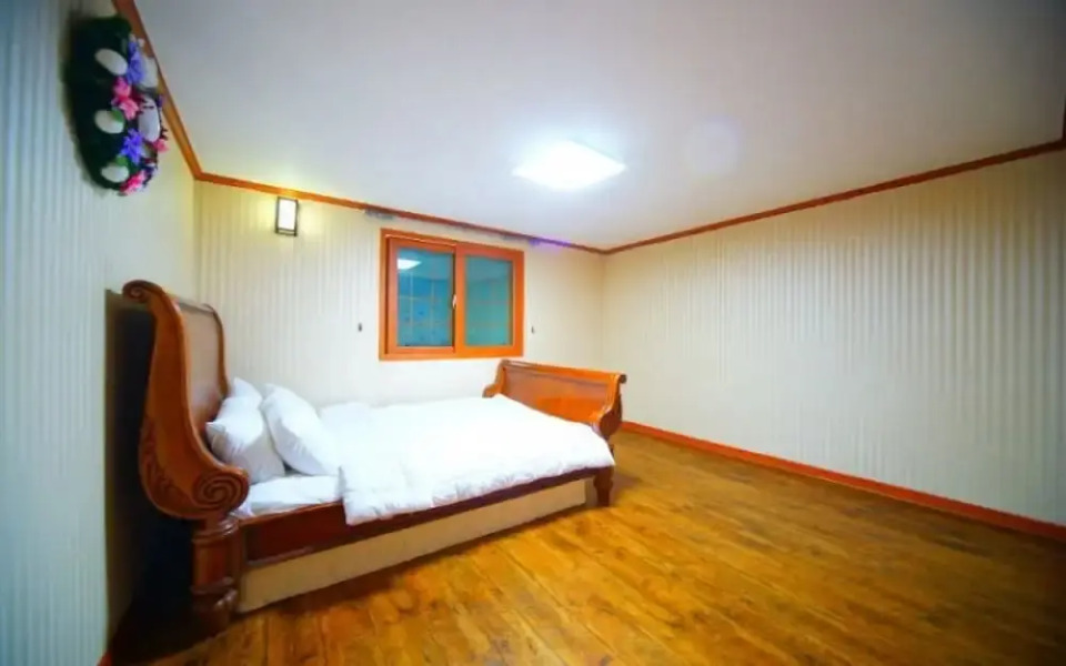 Goesan Namusori Pension