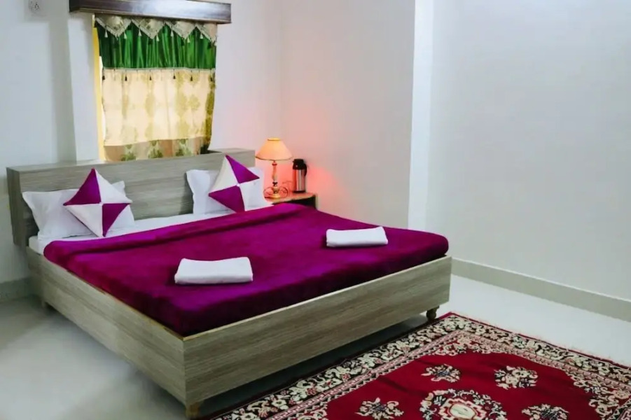 Santosh Guest House