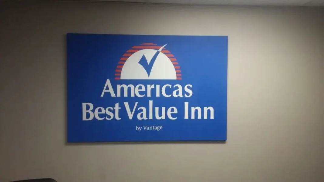 Pipestone Inn