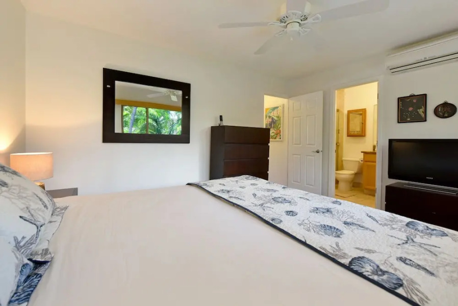 Puamana 35-2 by RedAwning