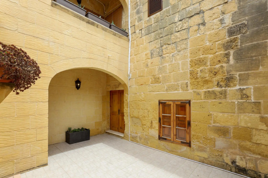 Superb Maltese Farmhouse with Private Pool