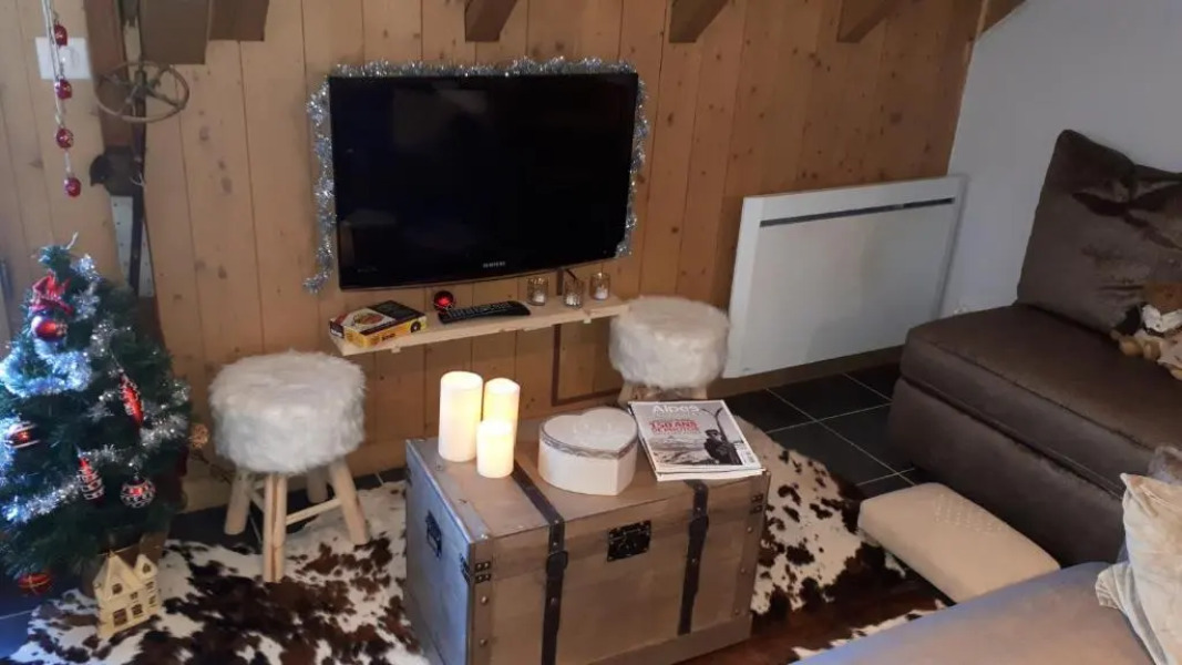 Duplex 6-8 pers, avec garage, WIFI, calme, proche des pistes, top équipé et linges fournis, vue magnifique