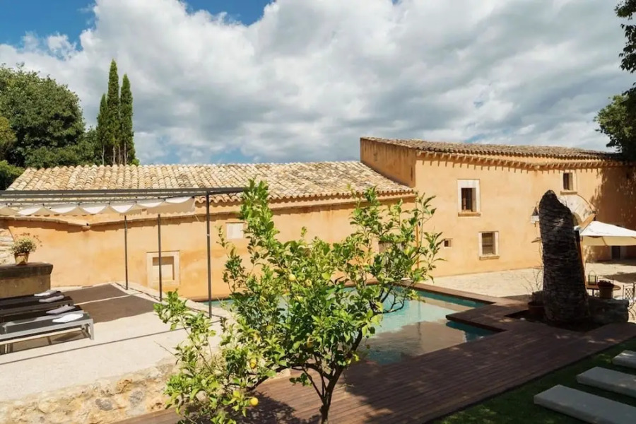 Villa - 3 Bedrooms with Pool and WiFi - 103170