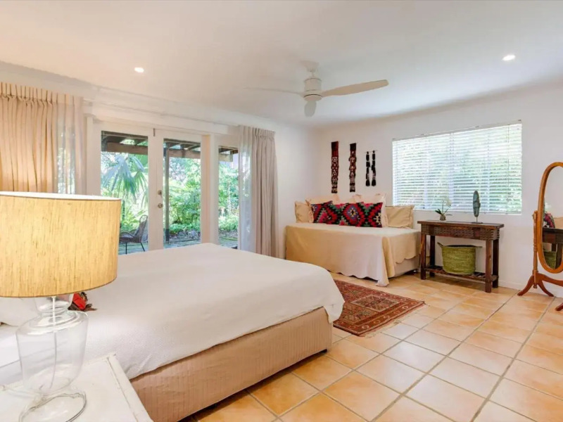 Sunshine Beach House 14 Depper Street