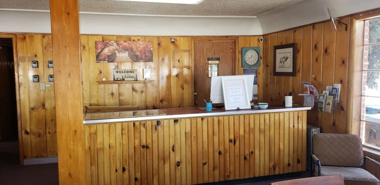 Caribou Lodge and Motel