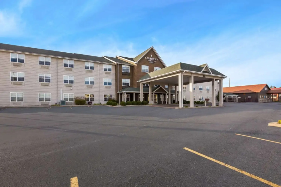 Country Inn & Suites by Radisson, Marion, IL