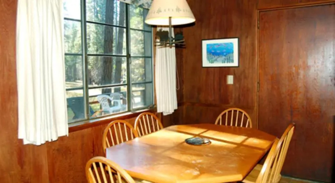 RedAwning Cabin #1B Bear Den