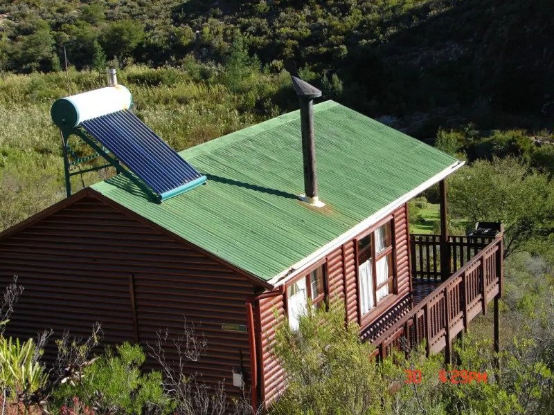 Eagle Falls Country Lodge