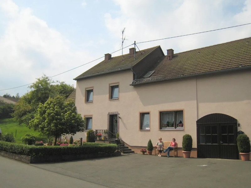 Spacious Apartment In Deudesfeld With Garden