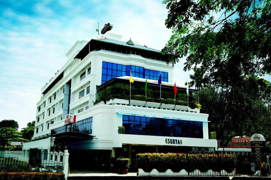 Oyo Premium Cochin Airport Extension