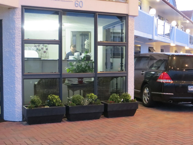 Harbour View Motel on Ahuriri Beach in Napier NZ with sea view suites